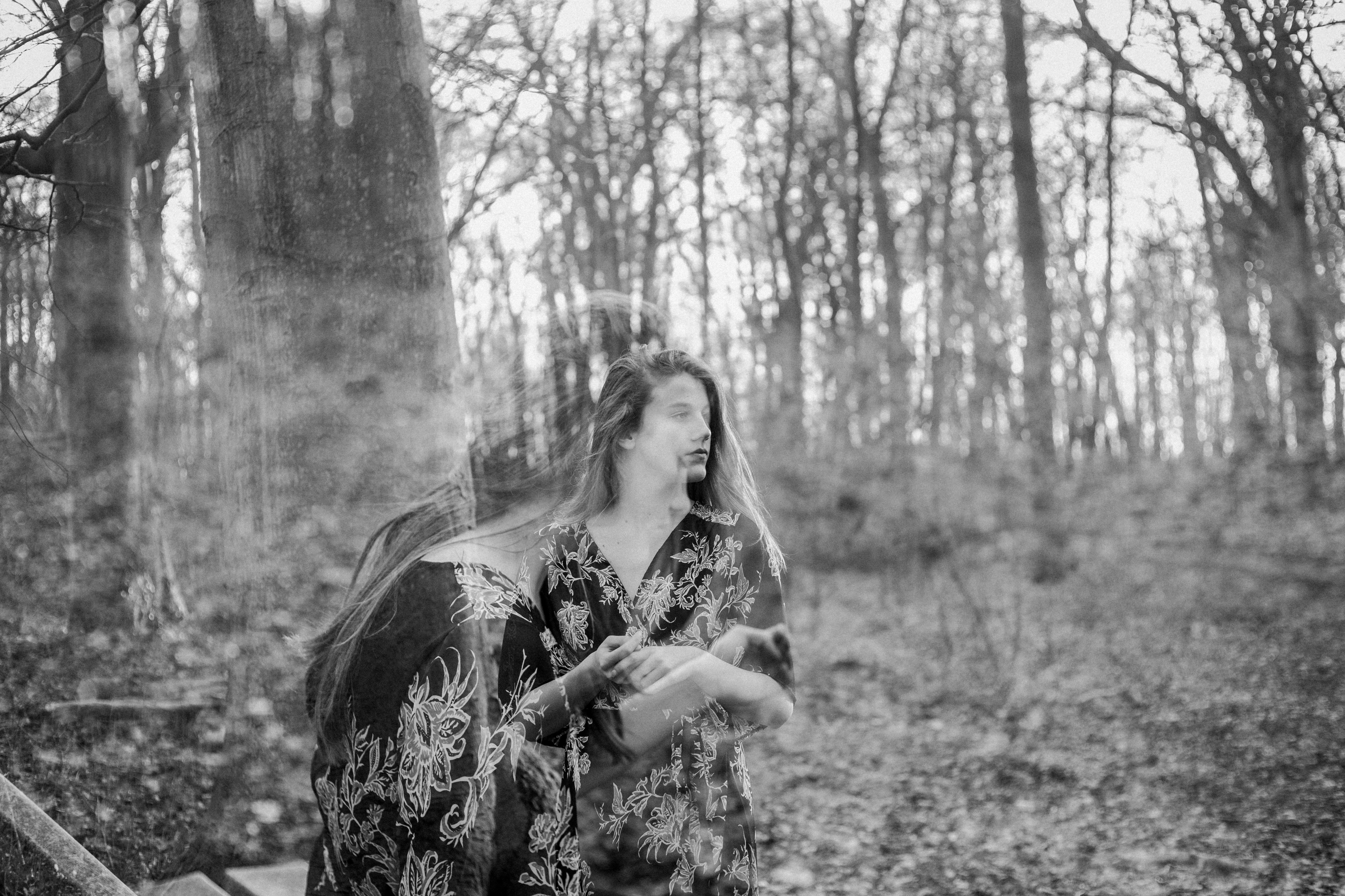 ��������